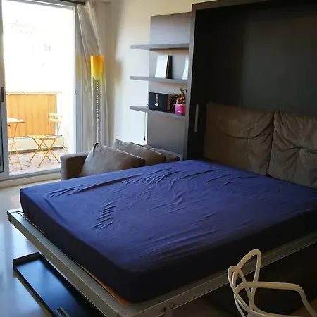 Modern,luminous,spacious Studio !!! Nice
