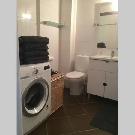 Lejlighed Modern,luminous,spacious Studio !!!