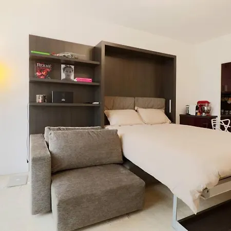 Modern,luminous,spacious Studio !!! Nice