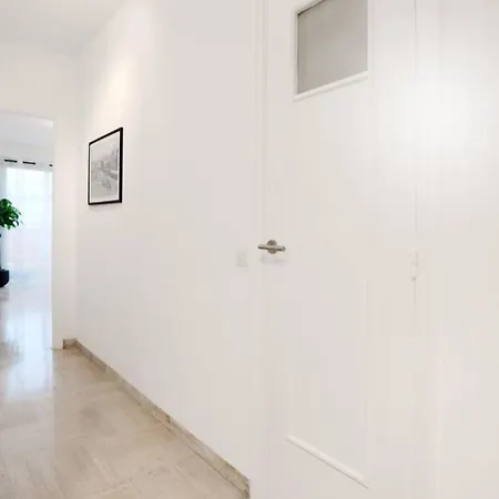 아파트 Modern,luminous,spacious Studio !!! *